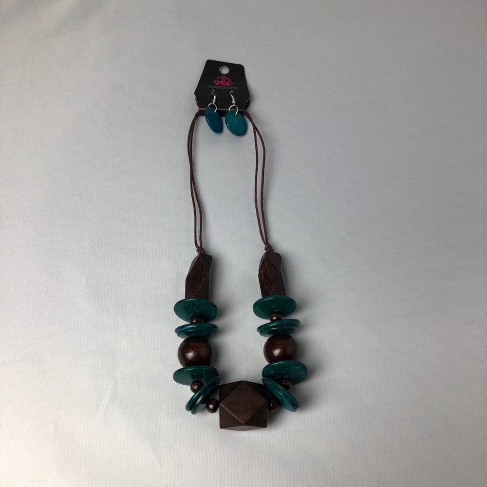 3 Necklaces - image 3